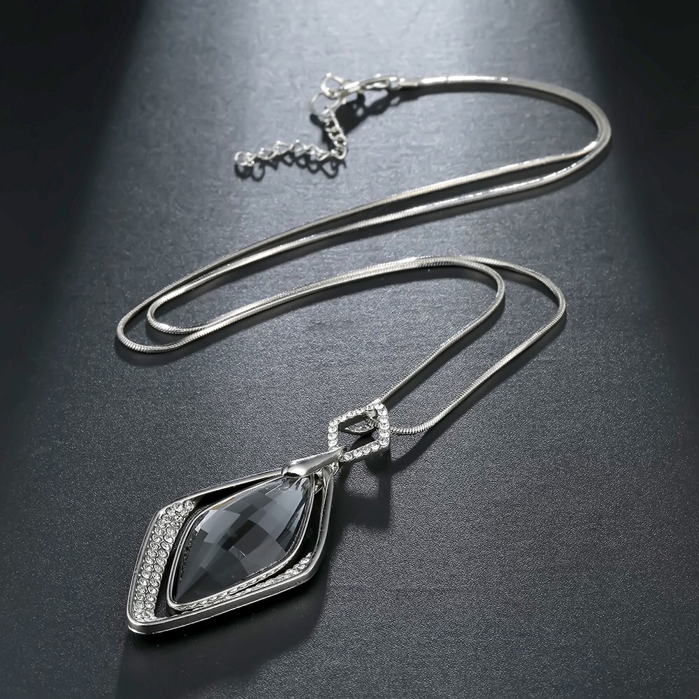 Long Black and Silver Glass Pendant Necklace - Picture 4 of 5